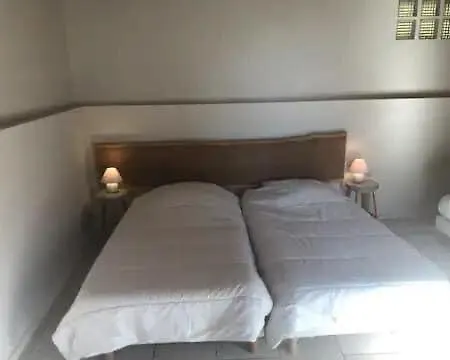 Au Coin Du Loup, Zwarteberg, 14 Personnes *
