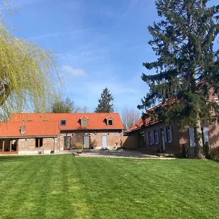 Au Coin Du Loup, Zwarteberg, 14 Personnes * Saint-Jans-Cappel