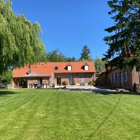 Au Coin Du Loup, Zwarteberg, 14 Personnes Vakantiehuis *